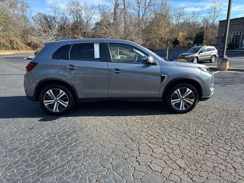 2024 Mitsubishi Outlander Sport 2.0 LE