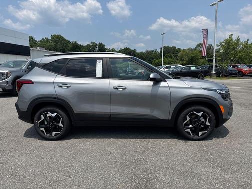 2025 Kia Seltos S