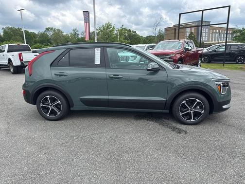 2025 Kia Niro EX
