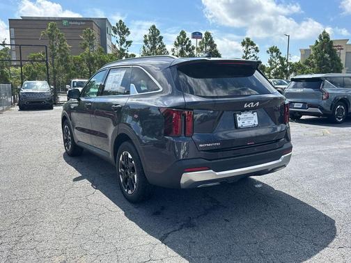 2025 Kia Sorento S