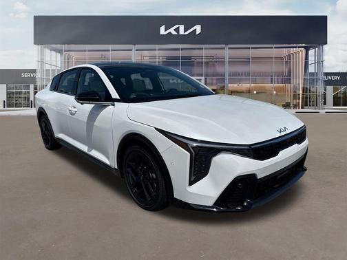 2025 Kia K4 GT-Line Turbo