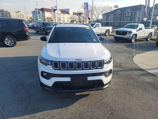 2025 Jeep Compass Latitude