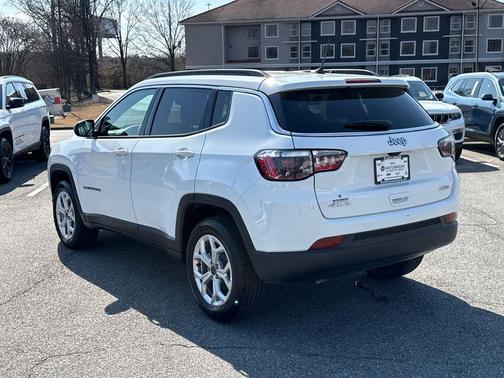 2025 Jeep Compass Latitude