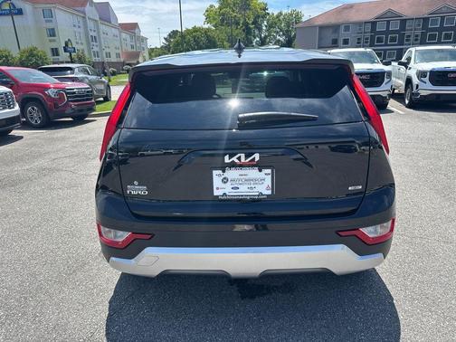 2025 Kia Niro LX