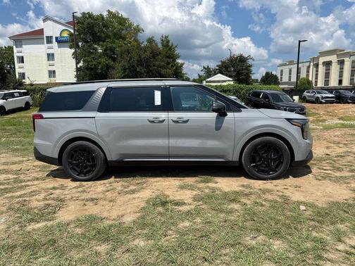 2026 Kia Carnival SX