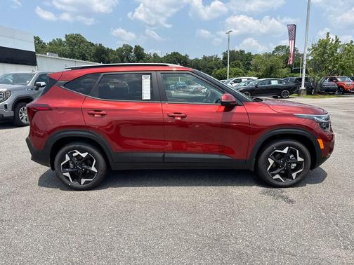 2025 Kia Seltos S