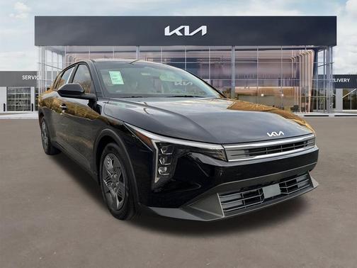 2025 Kia K4 LX