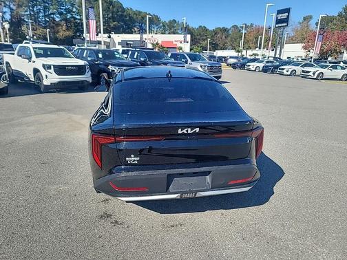 2025 Kia K4 LX