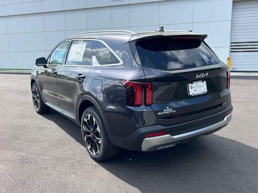 2025 Kia Sorento SX