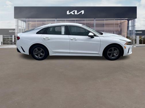 2022 Kia K5 LXS