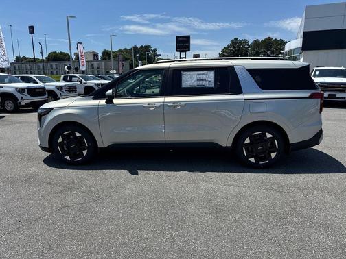 2025 Kia Carnival EX