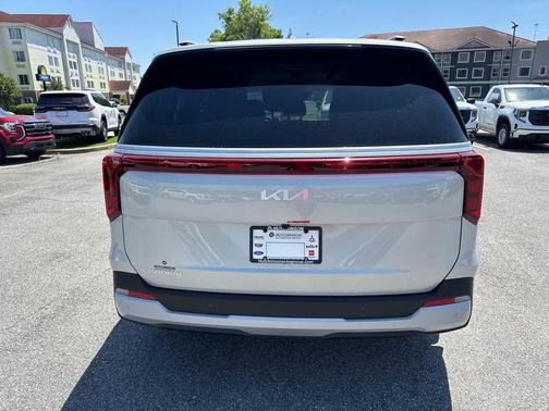 2025 Kia Carnival EX