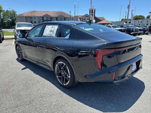 2025 Kia K4 GT-Line