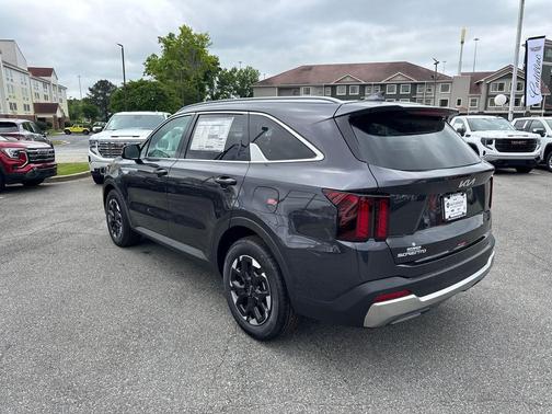 2025 Kia Sorento S