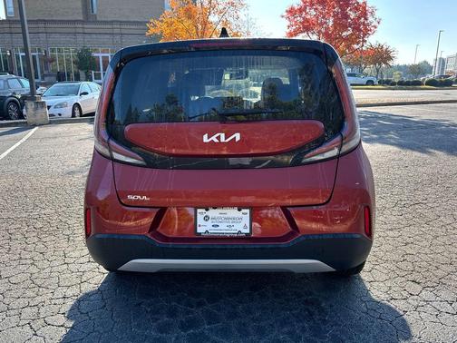 2024 Kia Soul LX