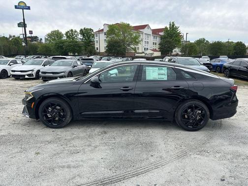 Aurora Black Pearl 2026 Kia K5 GT-Line