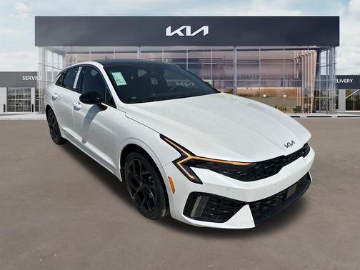 Snow White Pearl 2026 Kia K5 GT-Line
