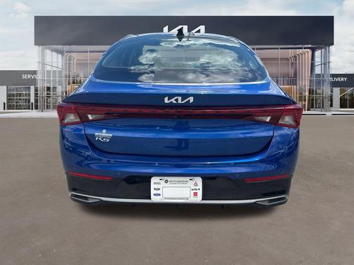 2022 Kia K5 EX