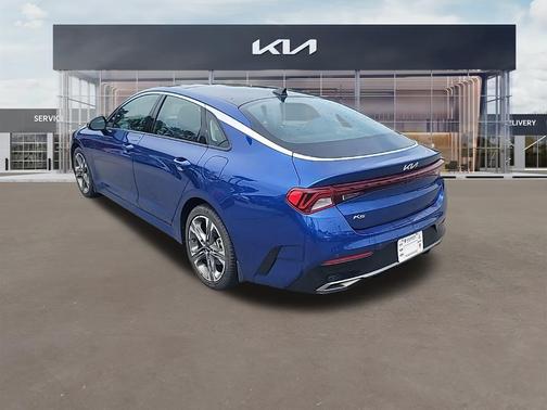 2022 Kia K5 EX