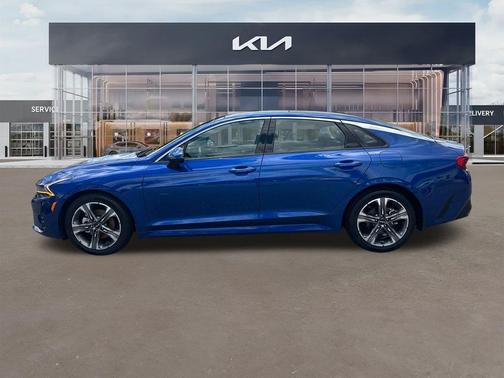 2022 Kia K5 EX