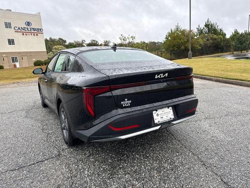 2025 Kia K4 LX