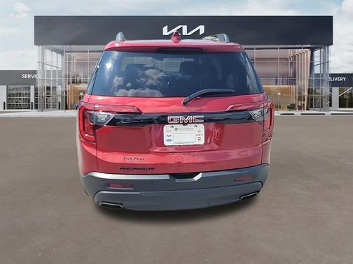 2021 GMC Acadia SLT