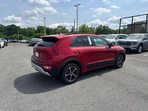 2025 Kia Niro EX