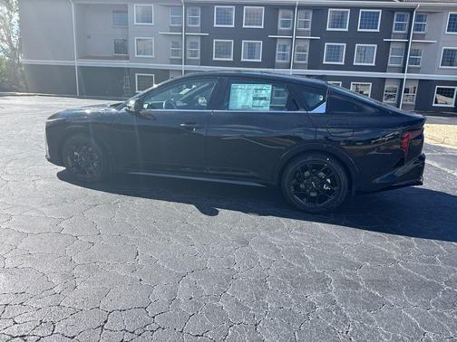 2025 Kia K4 GT-Line Turbo