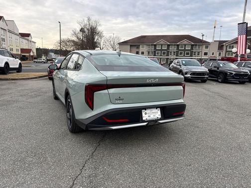 2026 Kia K4 EX