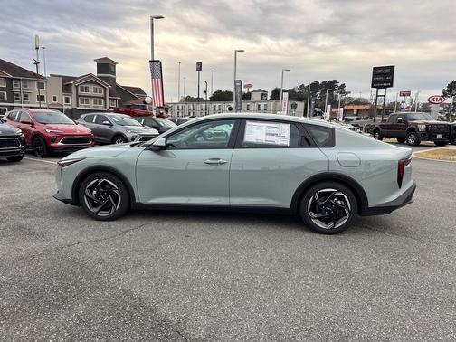 2026 Kia K4 EX