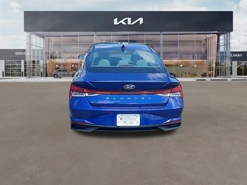 2021 Hyundai ELANTRA SEL