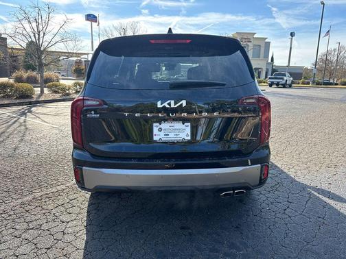 Ebony Black 2025 Kia Telluride S