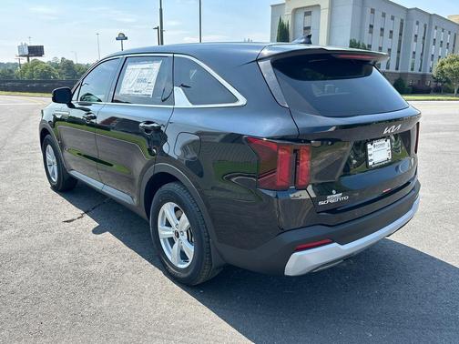 Ebony Black 2026 Kia Sorento LX