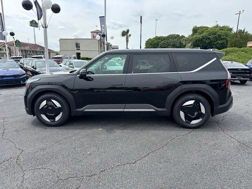 2024 Kia EV9 Light Short Range