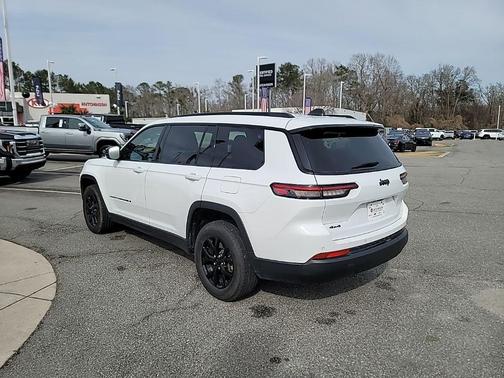 2024 Jeep Grand Cherokee L Laredo