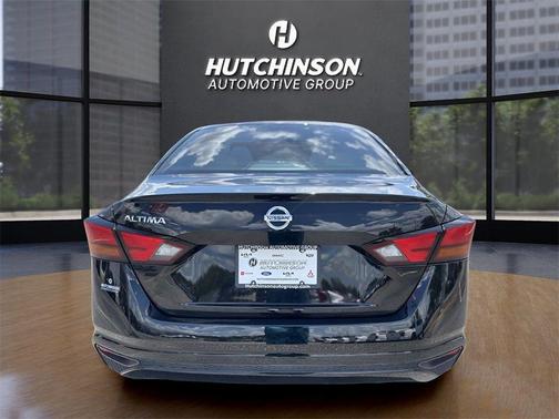2022 Nissan Altima 2.5 S