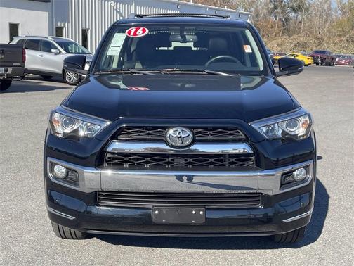 Photo 3 of 35 of 2016 Toyota 4Runner Limited