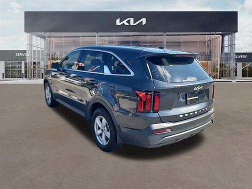 2022 Kia Sorento LX