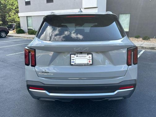 Wolf Gray 2026 Kia Sorento S