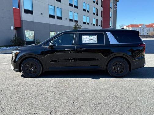 Aurora Black Pearl 2026 Kia Carnival LXS