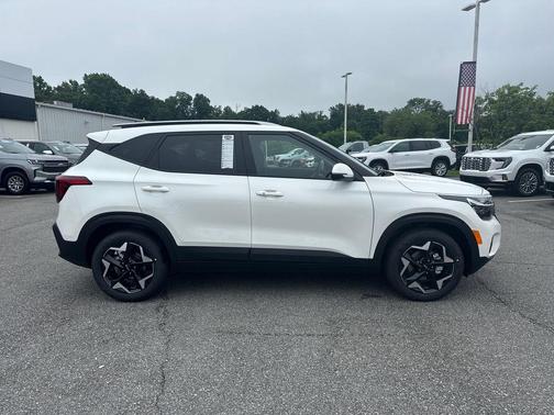 2025 Kia Seltos S