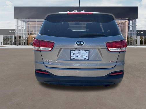2018 Kia Sorento L