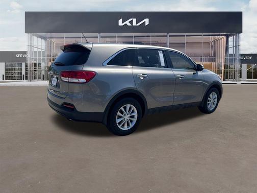 2018 Kia Sorento L