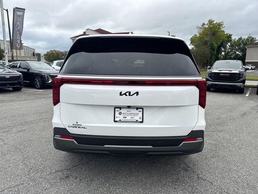 2026 Kia Carnival SX