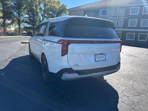 2025 Kia Carnival Hybrid LXS