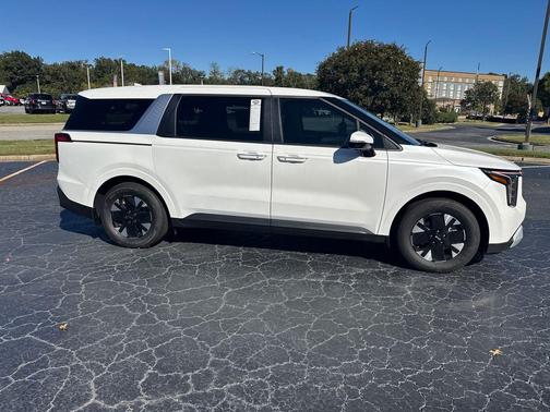 2025 Kia Carnival Hybrid LXS