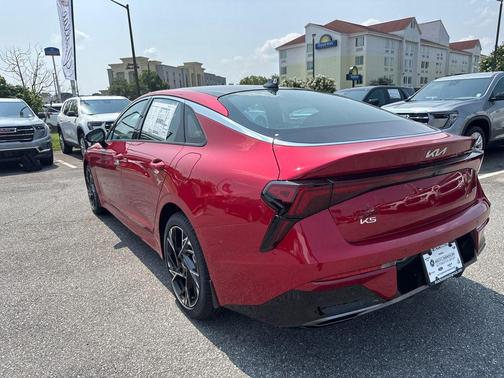 2025 Kia K5 GT-Line