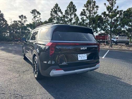 2025 Kia Carnival EX