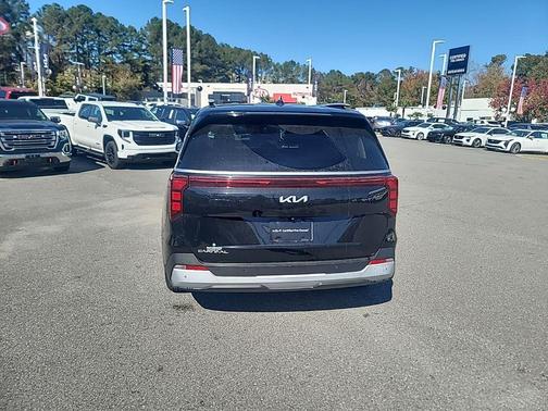 2025 Kia Carnival EX