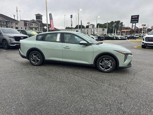 2025 Kia K4 LX